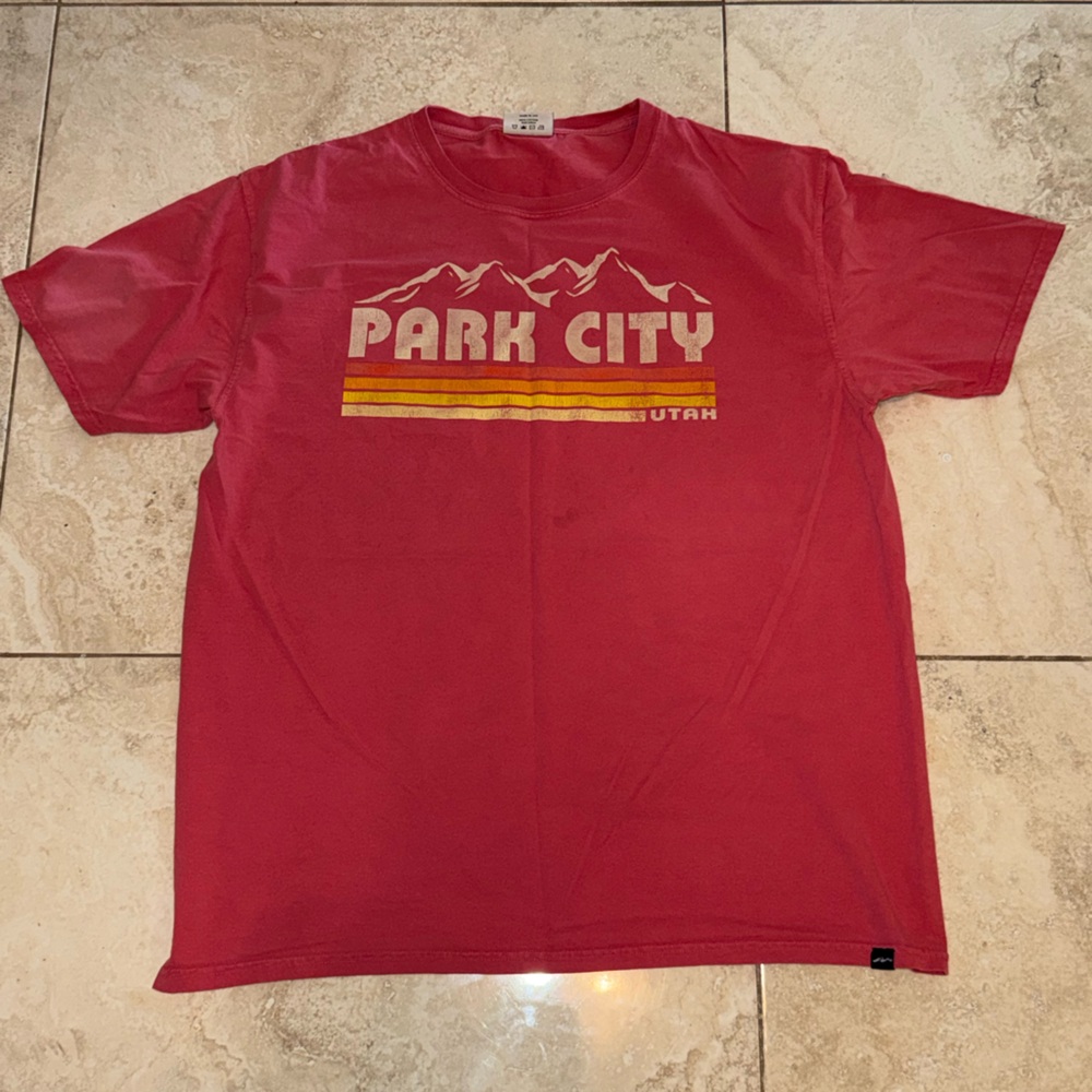 Vintage late 90s early Y2K large T-shirt Park city Utah made in USA